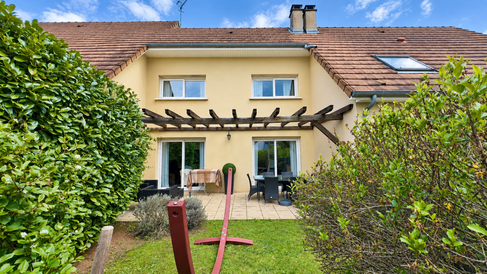 Maison 6 pièces 133 m² · à Fontaine-lès-Dijon · 133 m² · 430 000 €